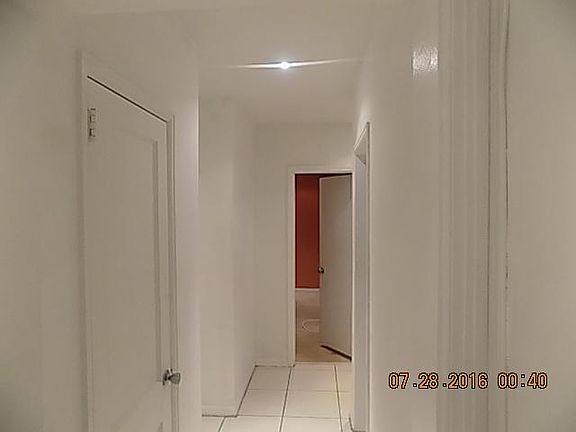 5th image of 13275 NE 4th Ct
