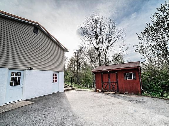3rd image of 184 Mountain View Rd