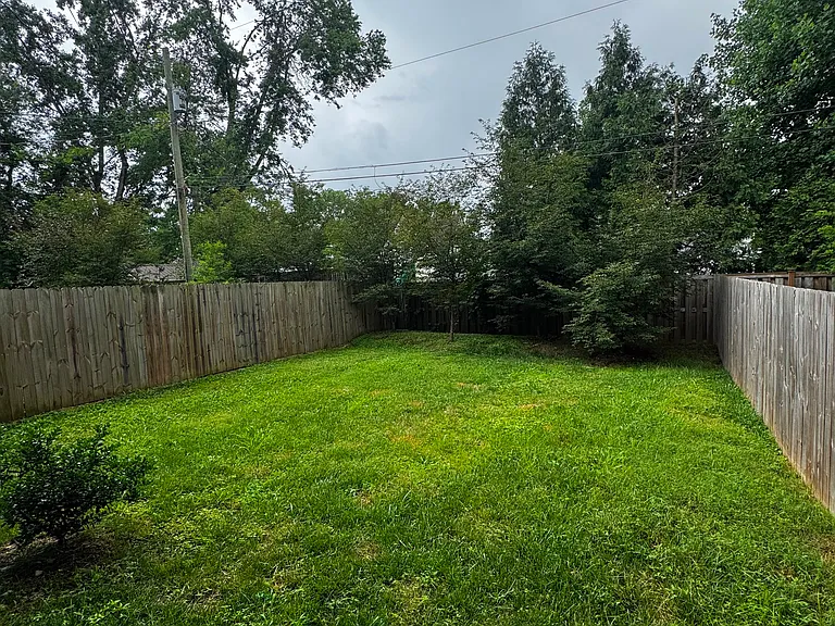 120 Lincoln Ct #B — Photo 20