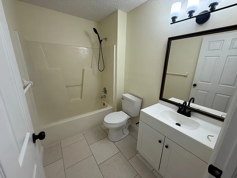 2831 Landover Blvd #C — Photo 11