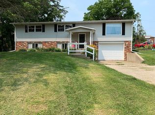 208 N College St, Mount Carroll, IL 61053