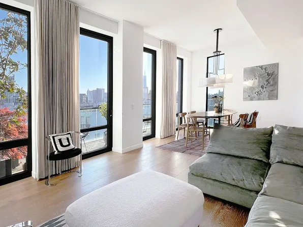 287 E Houston St #8A, New York, NY 10002