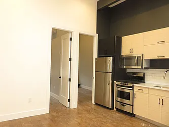 Rented by Rennit Inc.