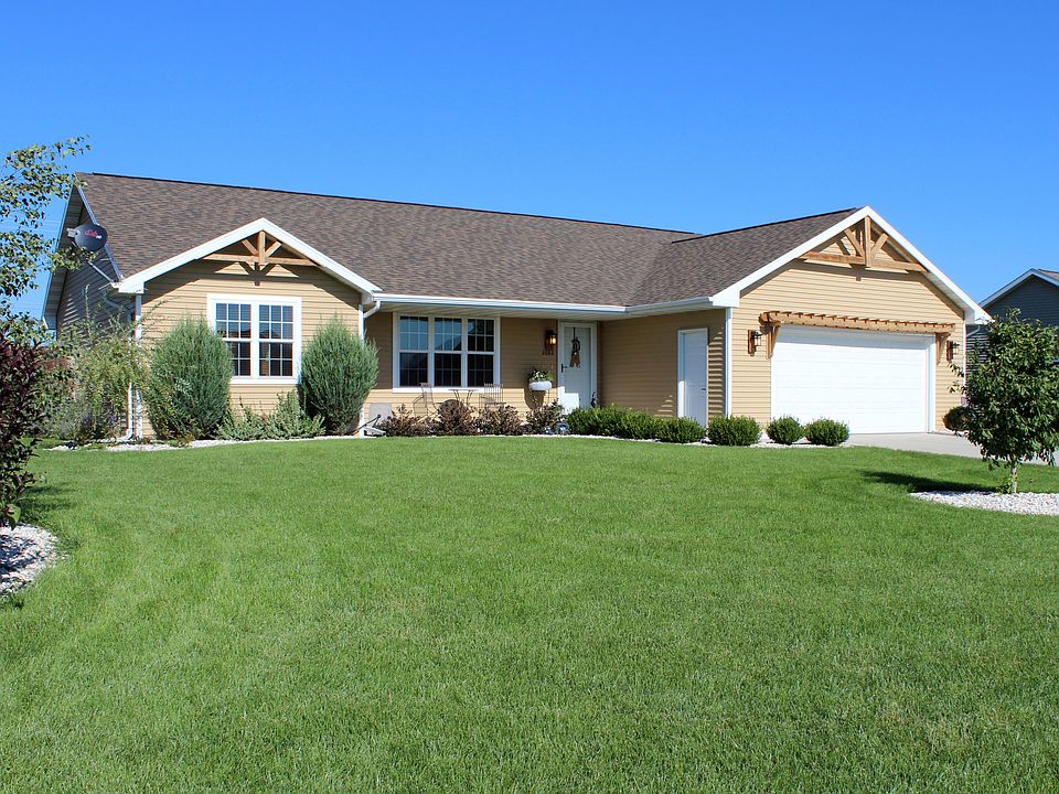 1st image of 2682 Boxwood Cir