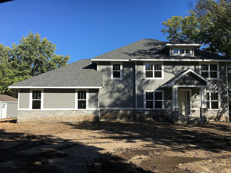 2nd image of 5795 Club Ln