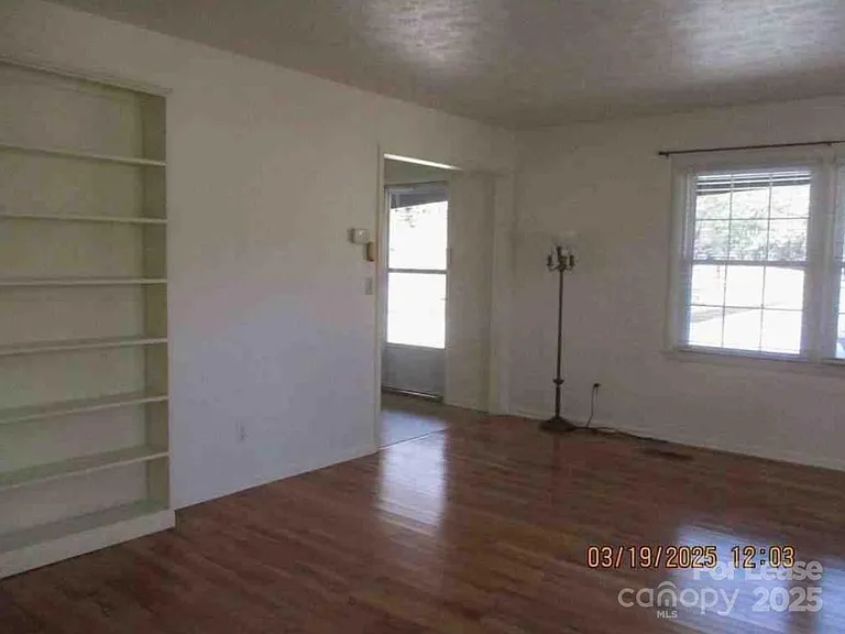 200 Daniel Dr — Photo 6