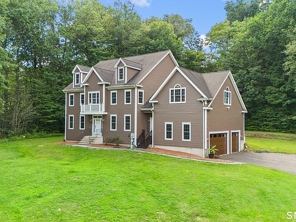 2nd image of 3 Butternut Ridge Road