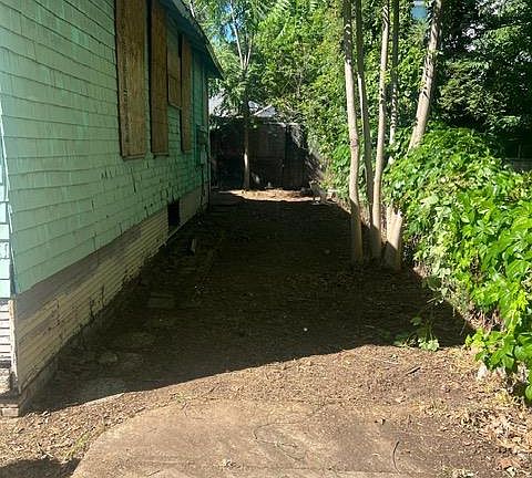 3rd image of 1311 F St