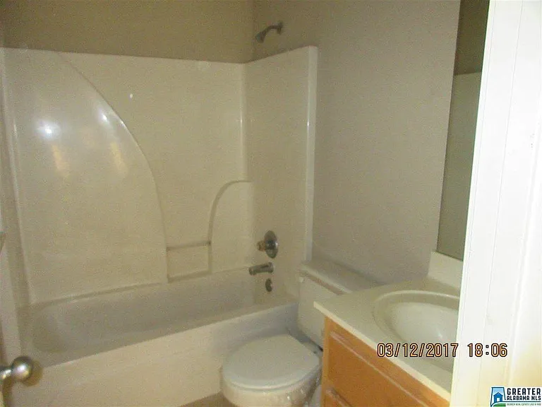 132 Churchill Dr — Photo 14
