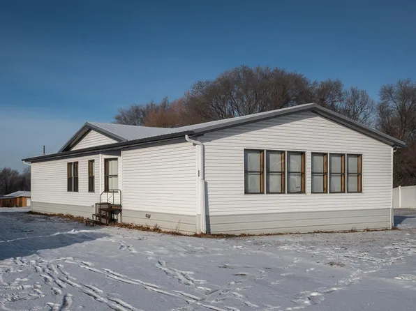 265 Partridge Ln, Bismarck, ND 58504