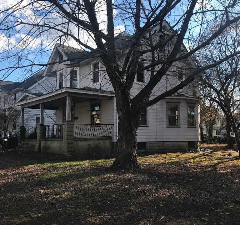 2nd image of 801 Washington Ave