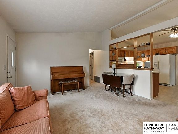 5th image of 1606 Garden Ave