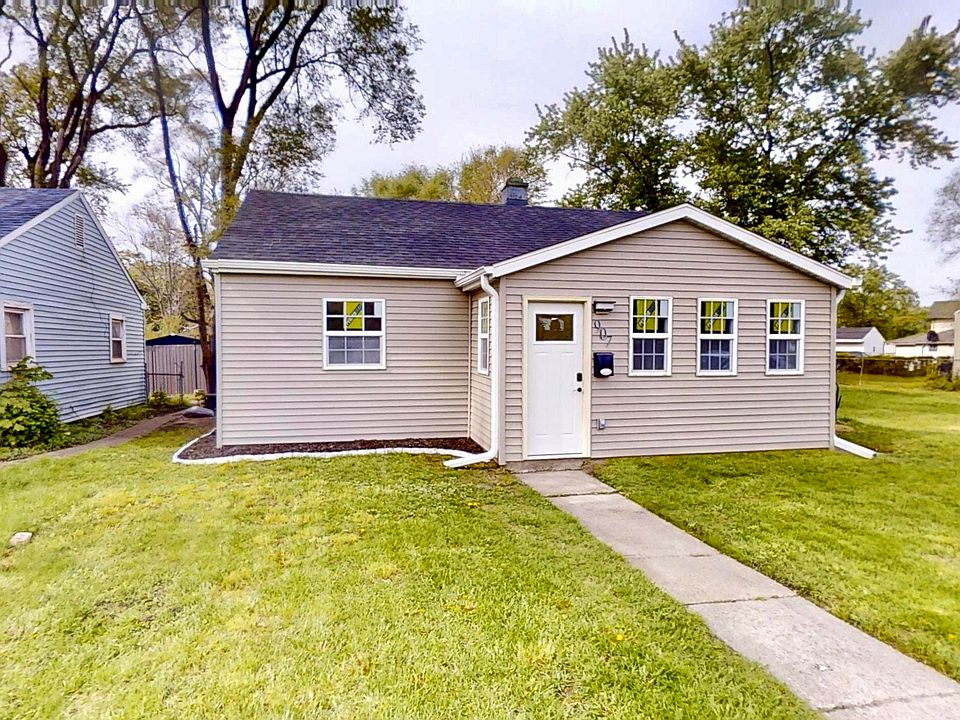 1st image of 907 Central Ave
