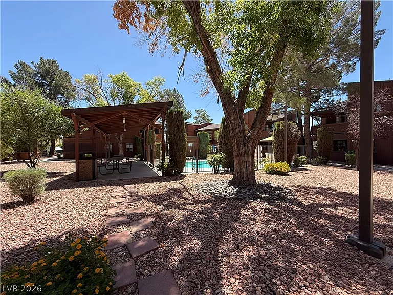 5923 Laredo St — Photo 60