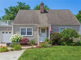 23 Avon Rd, Hewlett, NY 11557