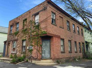1101 Barrett St, Schenectady, NY 12305