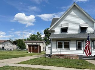 1616 5th St, Perry, IA 50220