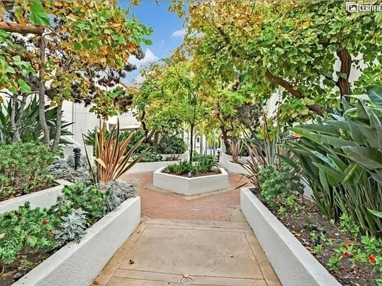 701 Kettner Blvd — Photo 11