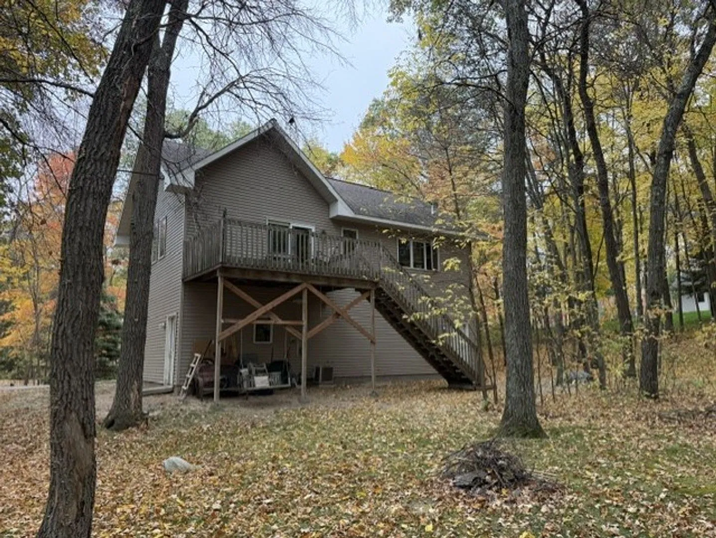 2 bedroom house on Dade Lake — Photo 2