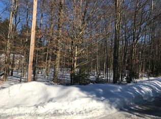 41 Tamarack Trl, Albrightsville, PA 18210