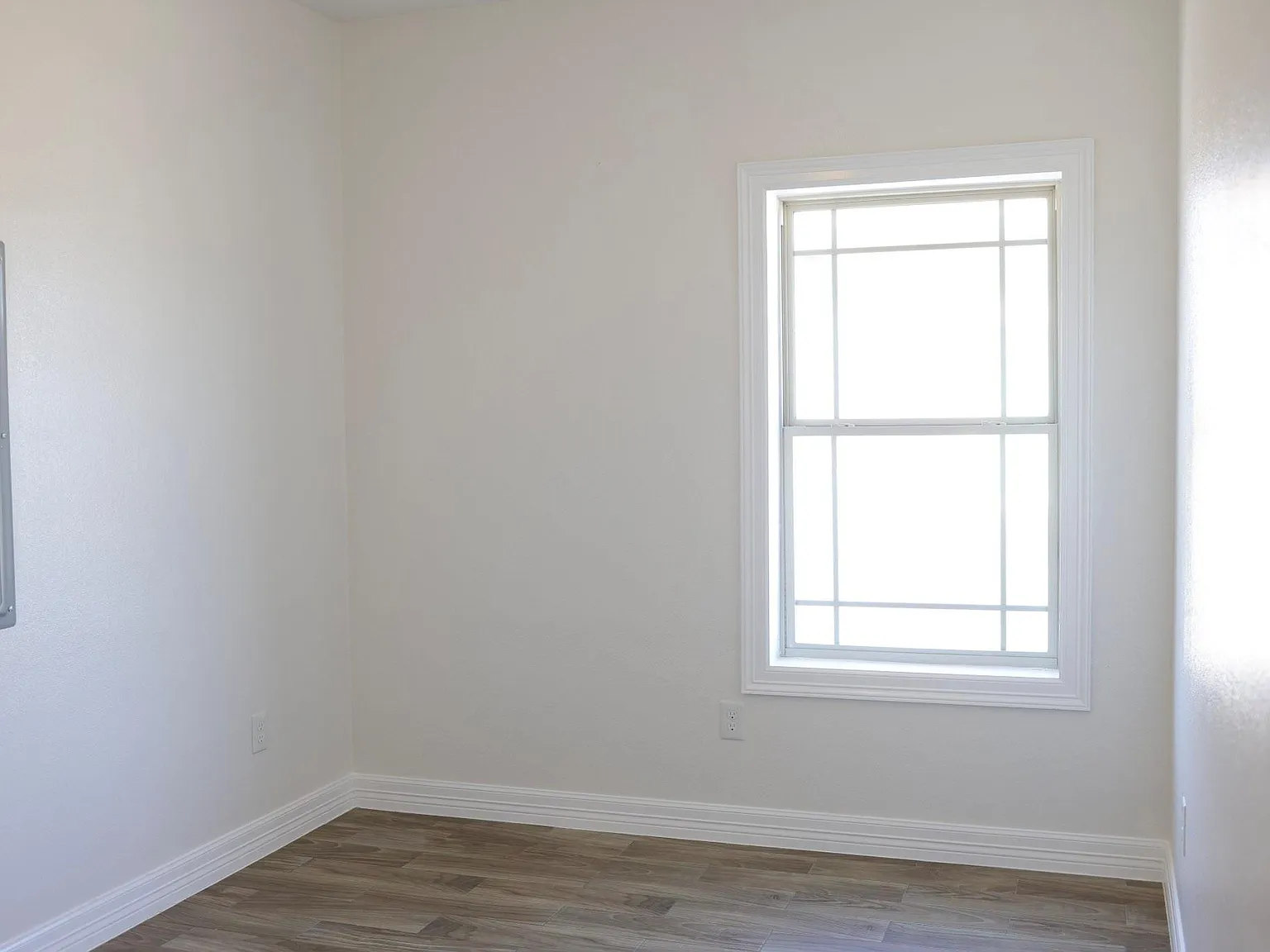 2 bed, 1.0 bath, 900 sqft, $1,100 — Photo 4