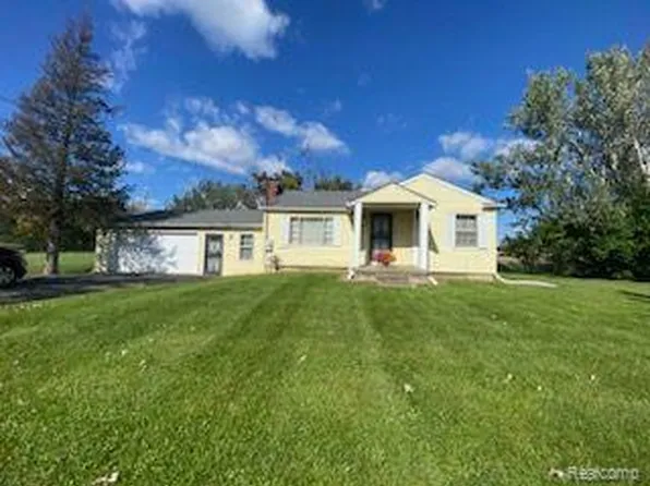 1251 E Humphrey Ave, Flint, MI 48505