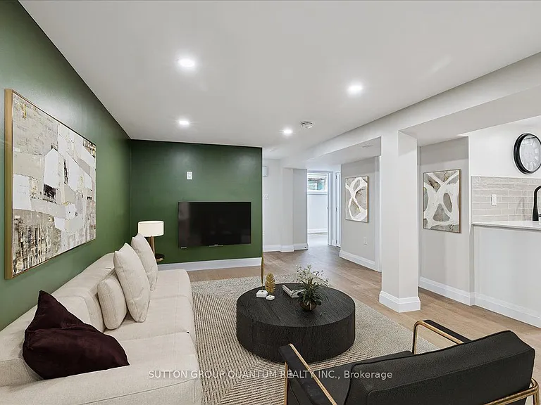 18 Pleasant Ave #2 — Photo 3