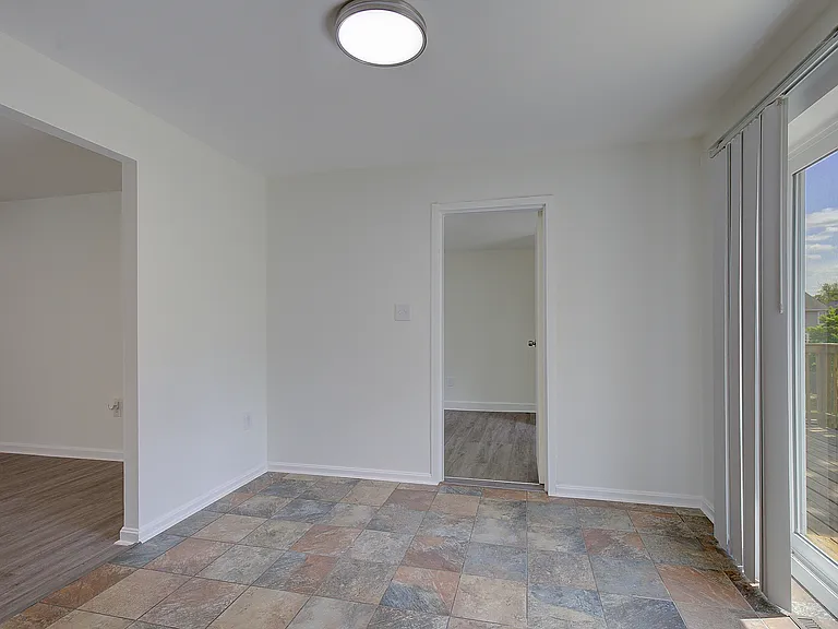 6417 Kaine Dr — Photo 18