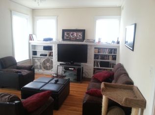 1903 W Addison St APT 2, Chicago, IL 60613