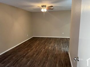 16115 Tibet Rd, Friendswood, TX 77546