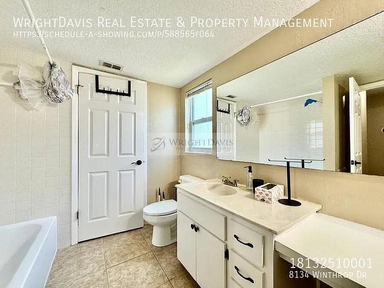 8134 Winthrop Dr — Photo 25