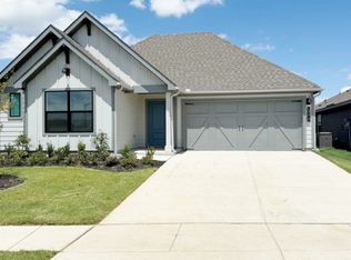 1772 River Bend Rd, Burleson, TX 76028