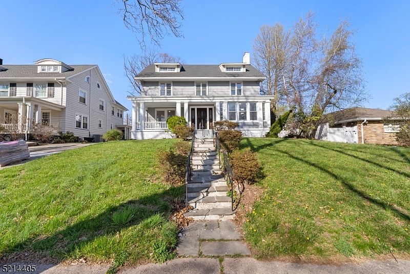 1st image of 30 Eastwood St