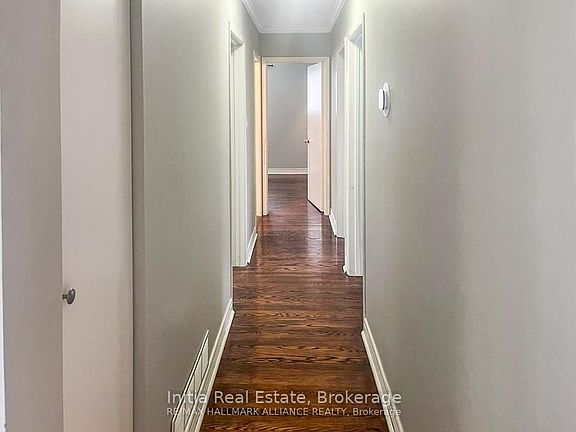 5th image of 15 Grove Park Cres