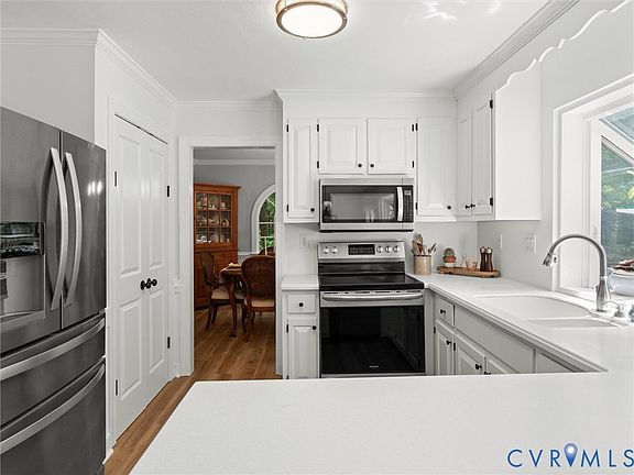 4th image of 4013 Timber Ridge Rd