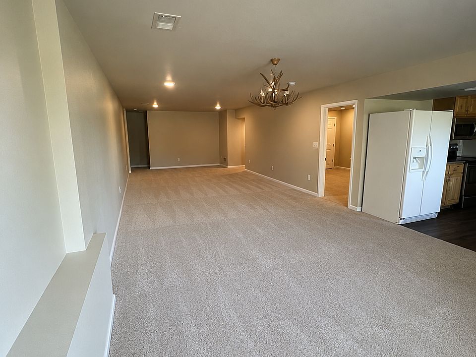 1st image of 226 Acacia Dr #0