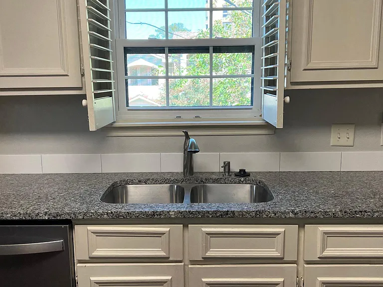 7815 Broadway St #306 — Photo 9