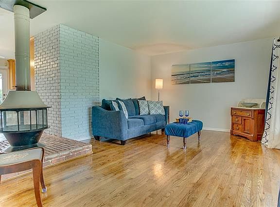 2nd image of 12435 Glennoble Dr
