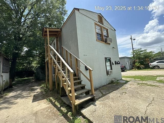 1st image of 3006-3004 Calumet St