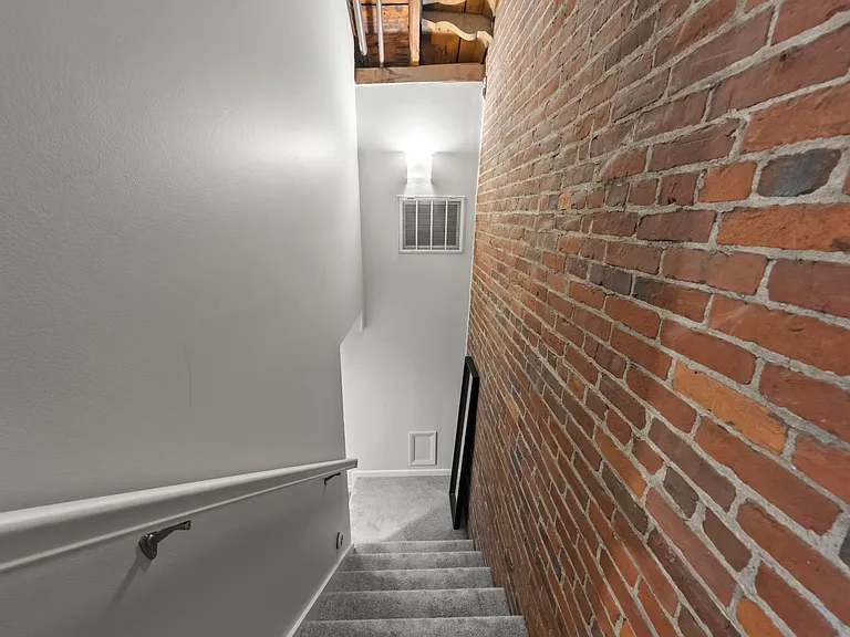 544 S Front St #315 — Photo 16