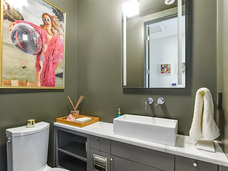 1603 Woodlawn Blvd #D — Photo 16