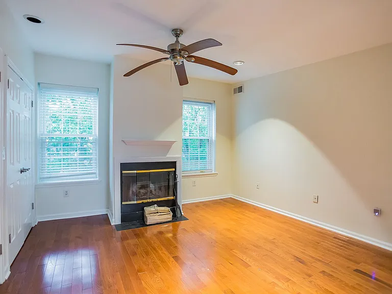 626 S Clifton St — Photo 17