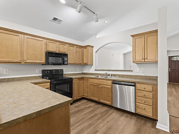 3rd image of 2297 Spurr Rd