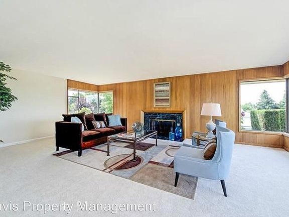 5th image of 9628 Evergreen Dr