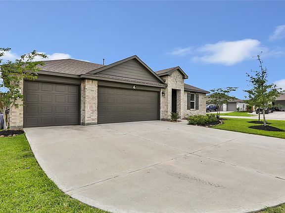 2nd image of 500 San Marcos Trl