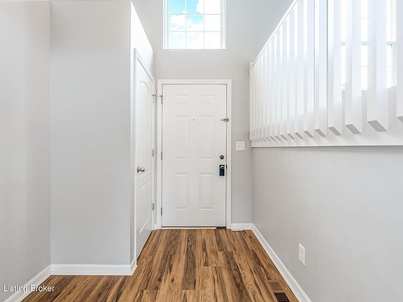 3rd image of 7028 Beamtree Dr