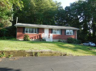 456 W Hill Rd, Glen Gardner, NJ 08826