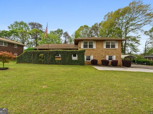 6849 Wendy Jean Dr, Morrow, GA 30260
