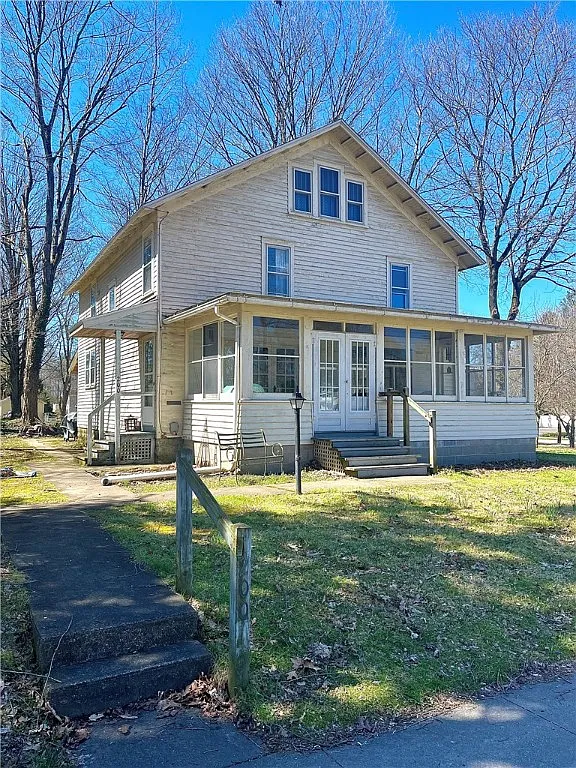 200 Meadville St photo 1