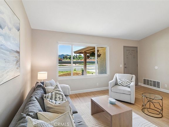 4th image of 29860 Mira Loma Dr